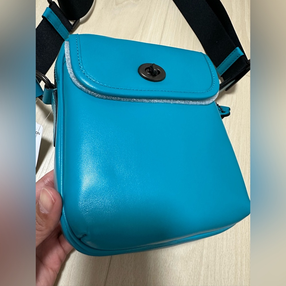 （NWT) Coach Heritage Crossbody - Picture 2 of 9